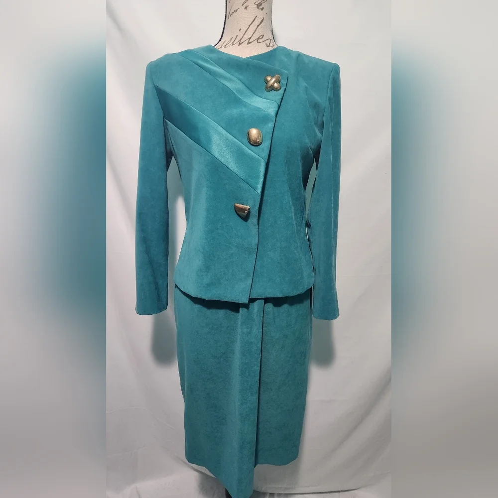 Vintage Leslie Fay Turquoise Velvet Skirt Suit Jacket Set W Gold Buttons Size 6P
